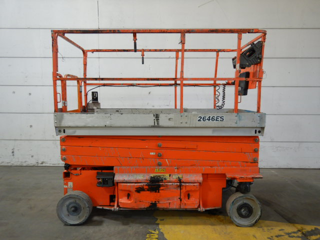 صورة ل SCISSOR LIFT 2008 جيه ال جي 2646ES