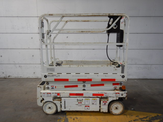 صورة ل SCISSOR LIFT 2015 هولوت OPTIMUM 8