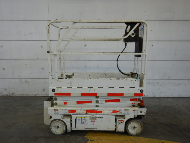 صورة ل SCISSOR LIFT 2014 هولوت OPTIMUM 8