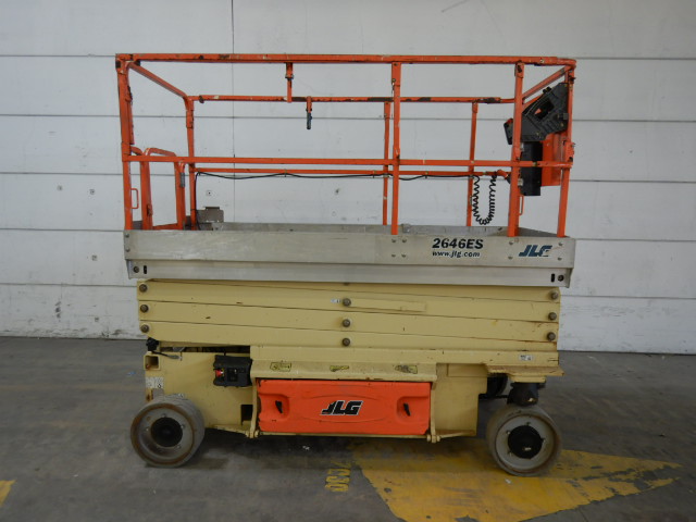 صورة ل SCISSOR LIFT 2011 جيه ال جي 2646ES